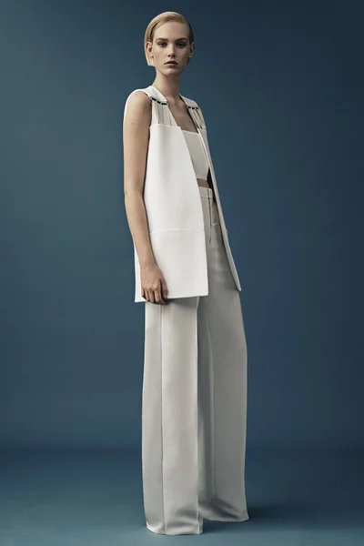 Look 10